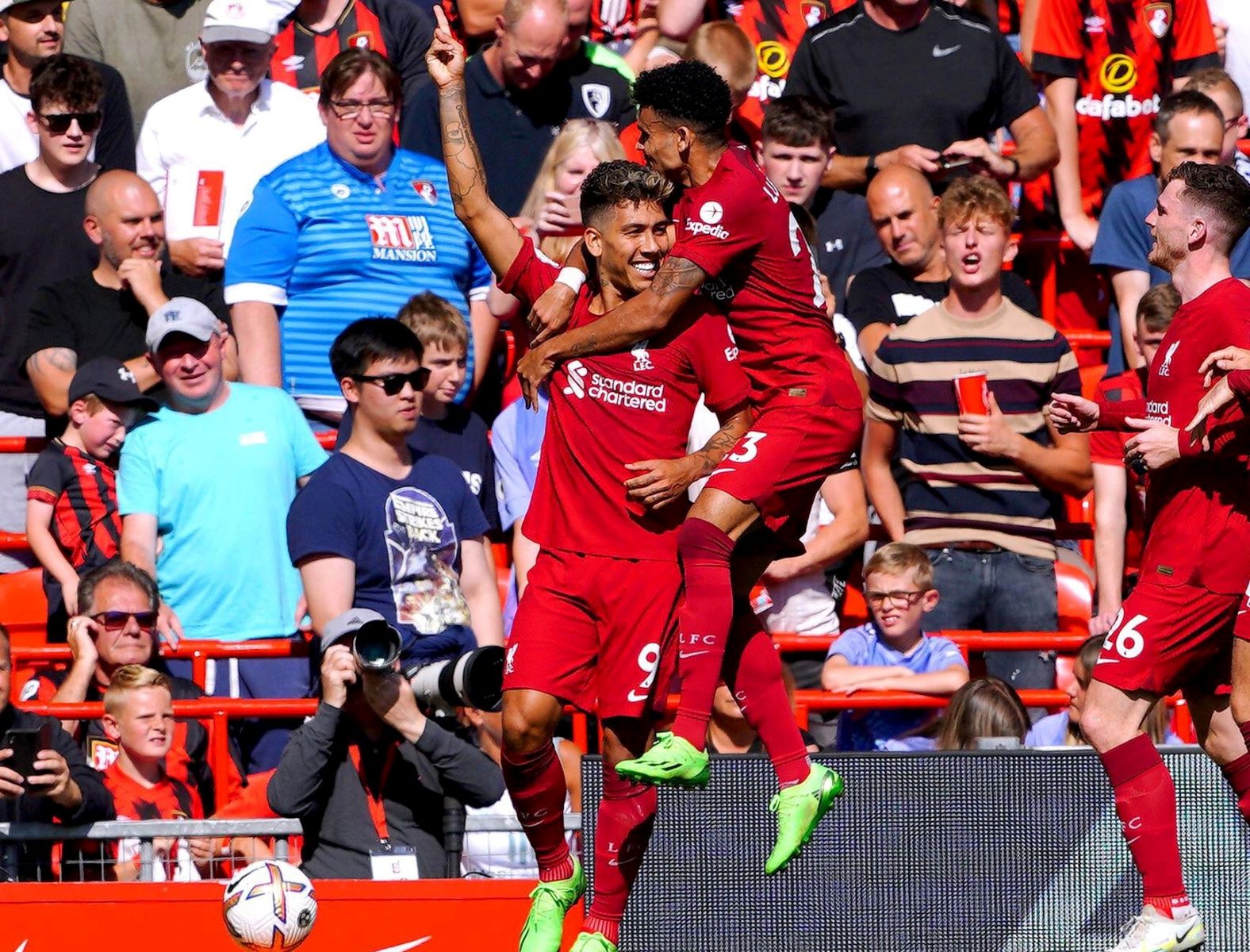 Λίβερπουλ: Την πλήρωσαν τα… κεράσια (vid)