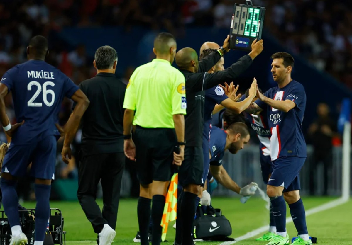 Η πραγματική αντίδραση του Μέσι στην αλλαγή του καταρρίπτει το νέο μύθο των μίντια (vid)