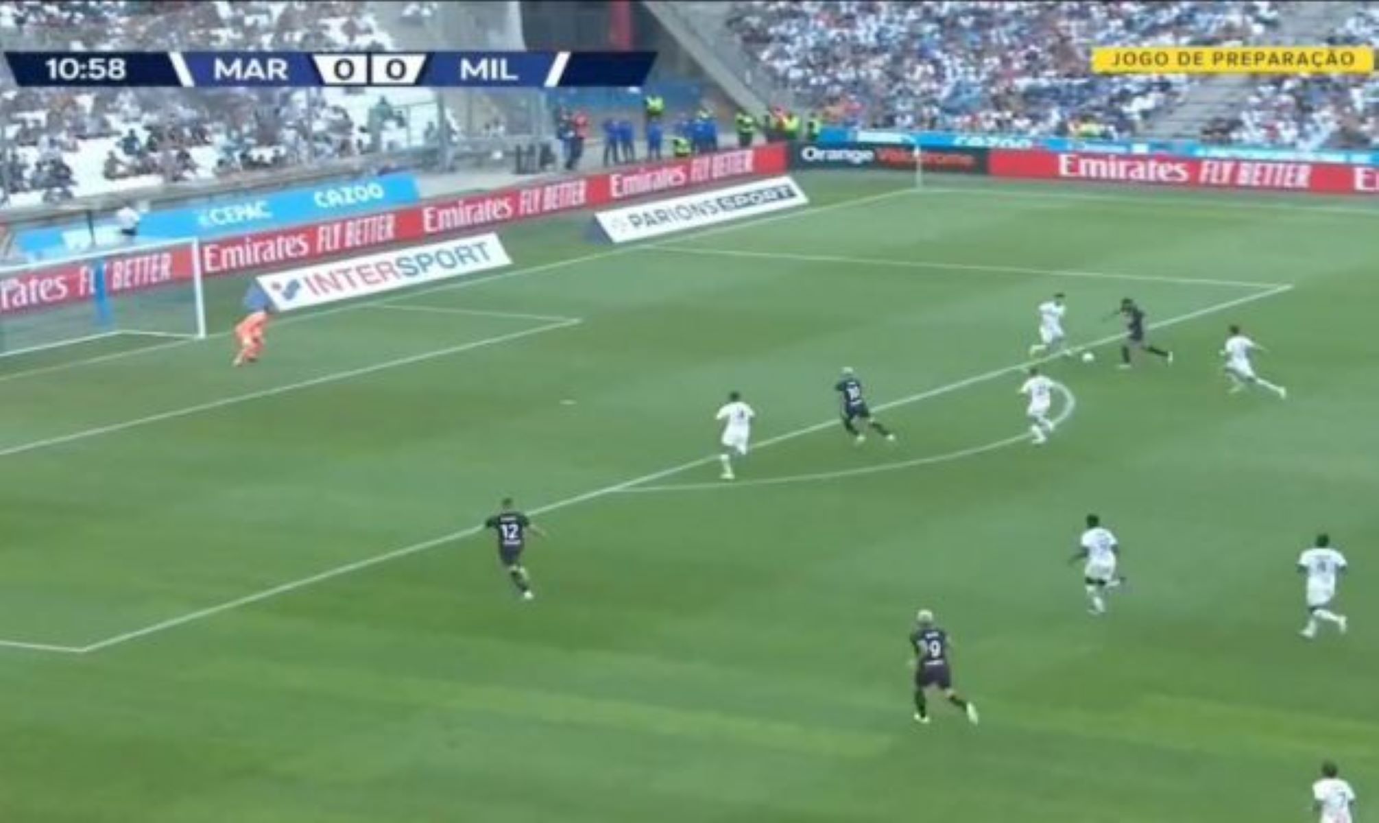 Ο Μεσίας ντύθηκε…. Μέσι και πέτυχε γκολάρα με πλασέ αριστούργημα (vid)