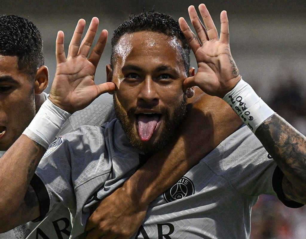 Ο Νεϊμάρ ξεκίνησε να «πυροβολάει» από τώρα! (pic)