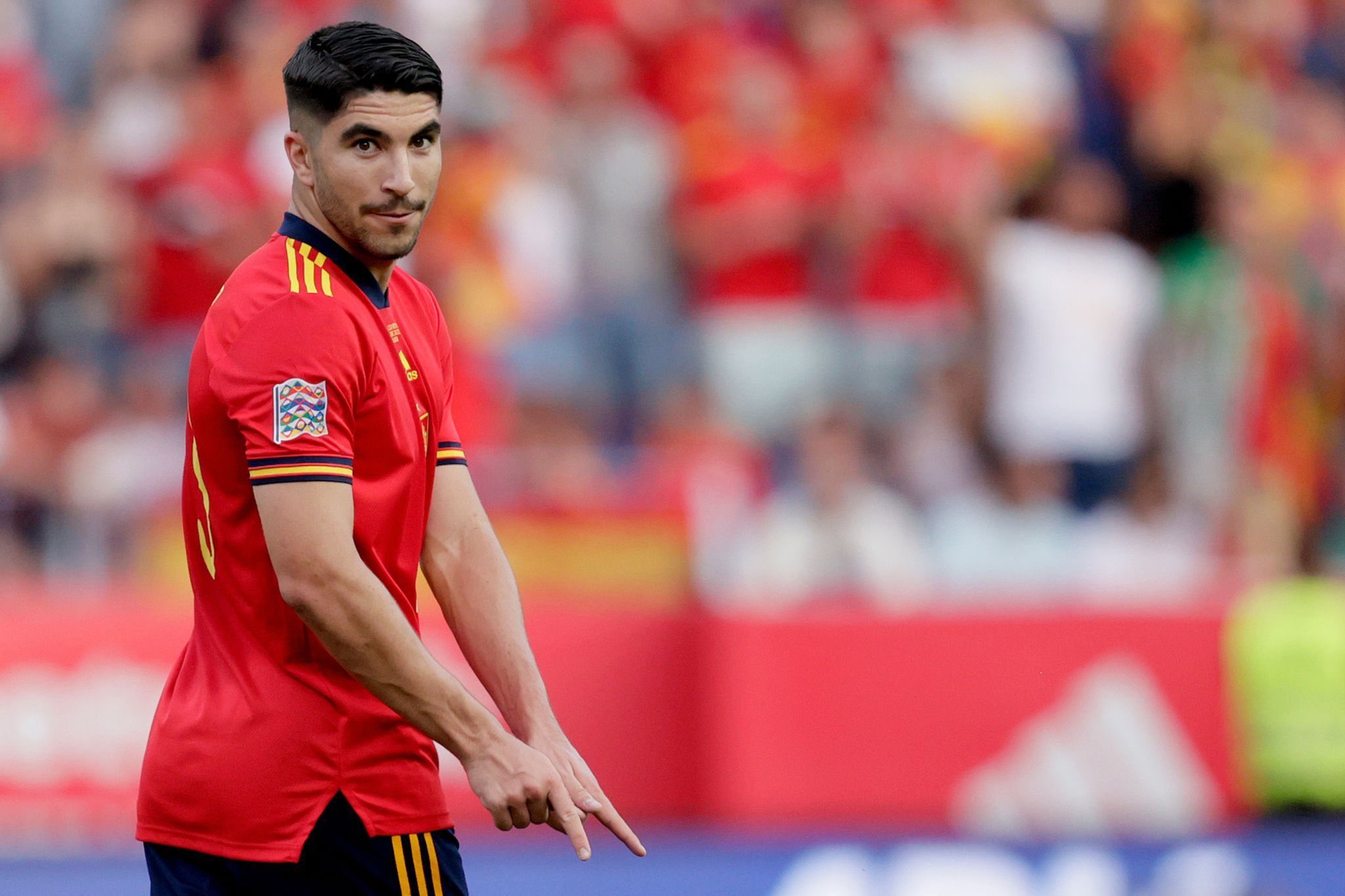 Η Παρί πήρε την “νυχτερίδα” της – Έρχεται για τα ρεπό… της “τριάδας” (pic)