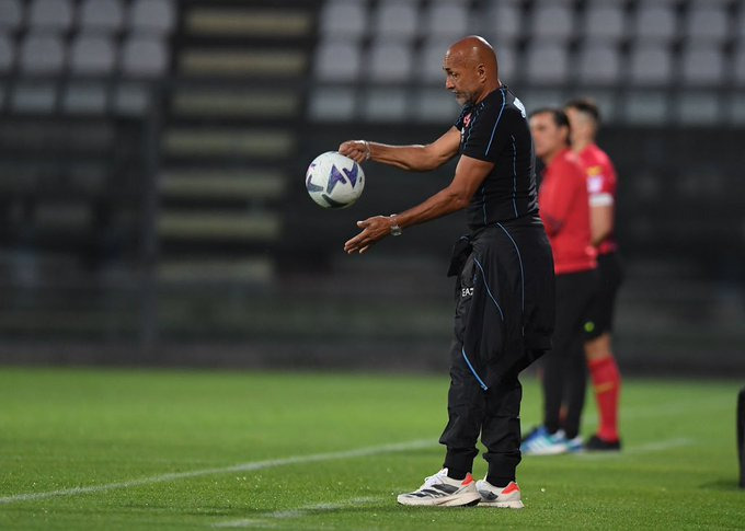 Ένα post, ένα βίντεο και έξω από την… πόρτα ο Μέρτενς!