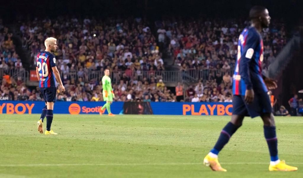 Ο Ντεμπελέ… εξαγριώθηκε: «Χάλια στα πρώτα ματς! Πάντα το ίδιο»