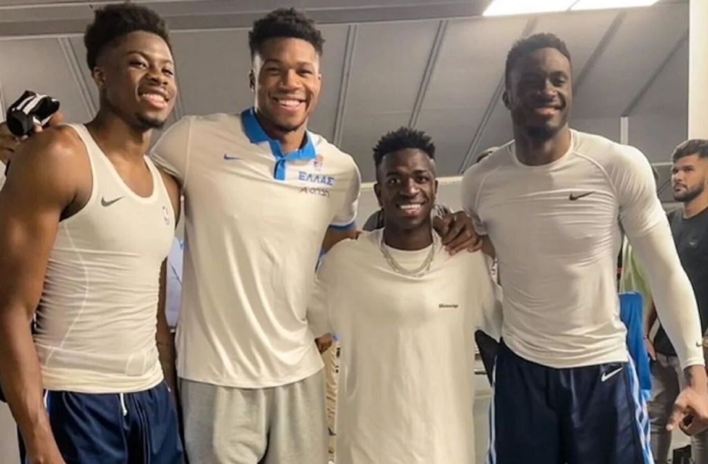 Ρεάλ Μαδρίτης: Ο Βινίσιους υποκλίθηκε στον Αντετοκούνμπο (vid)