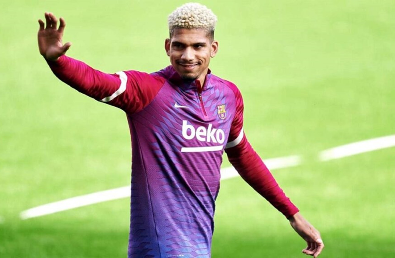 Μπαρτσελόνα: Αρνείται το νυστέρι ο Αραούχο, όπως ο διάολος το λιβάνι!