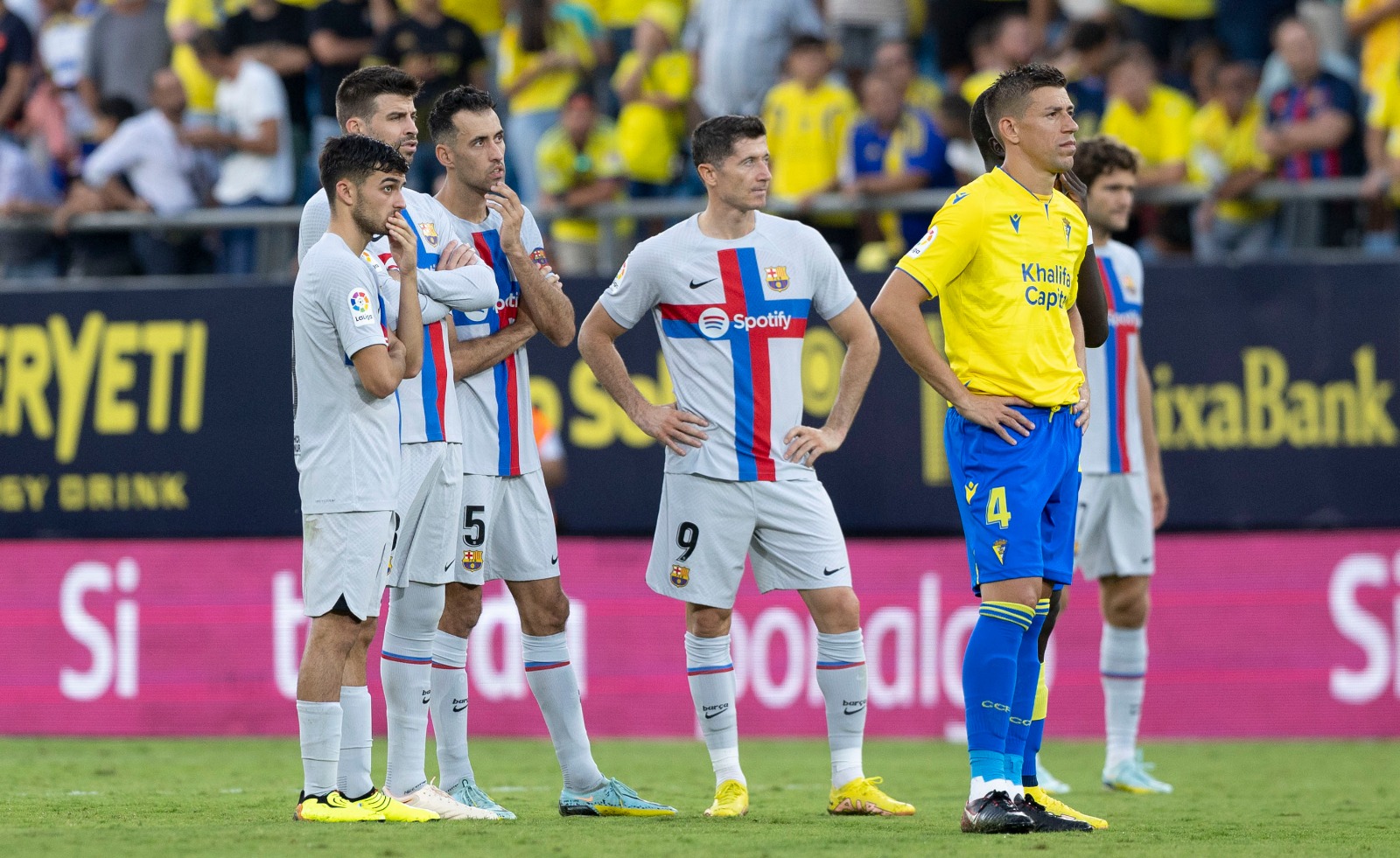 Διακοπή στο Κάντιθ – Μπαρτσελόνα λόγω σοβαρού προβλήματος υγείας ενός οπαδού! (vids)