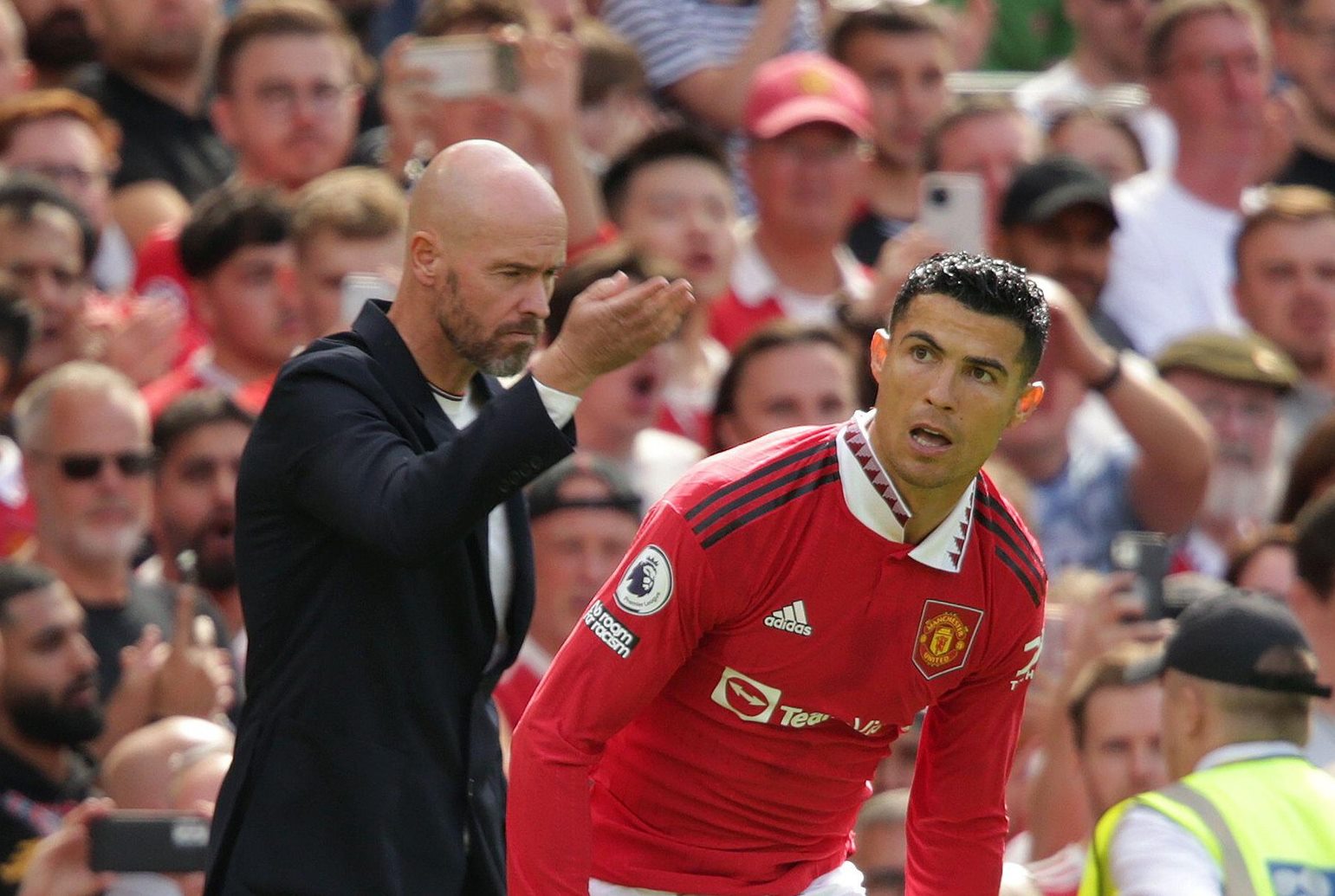 Ο Τεν Χαγκ εξήγησε σε όλους γιατί έχει… κολλημένο στον πάγκο τον Κριστιάνο!