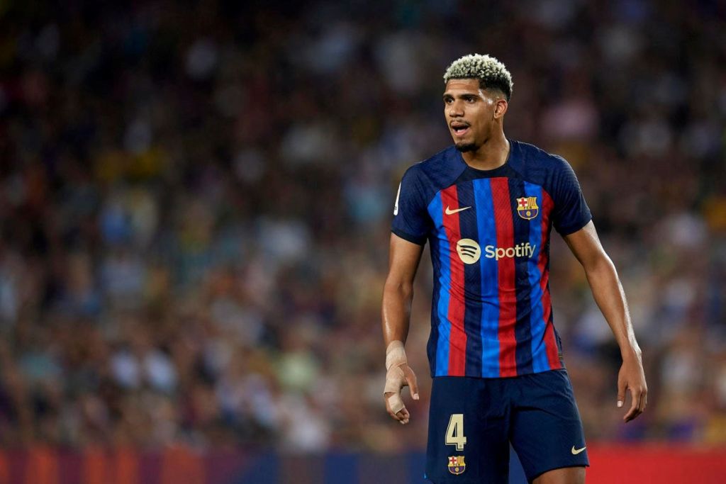 H Sport συγκρίνει τον… άγουρο Αραούχο με τη σημαία της Μπαρτσελόνα!