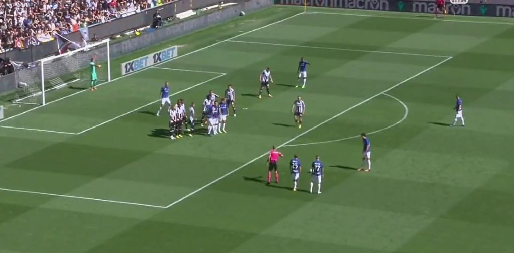 Το φάουλ του Μπαρέλα είναι σκέτη «ζωγραφιά»! (vid)