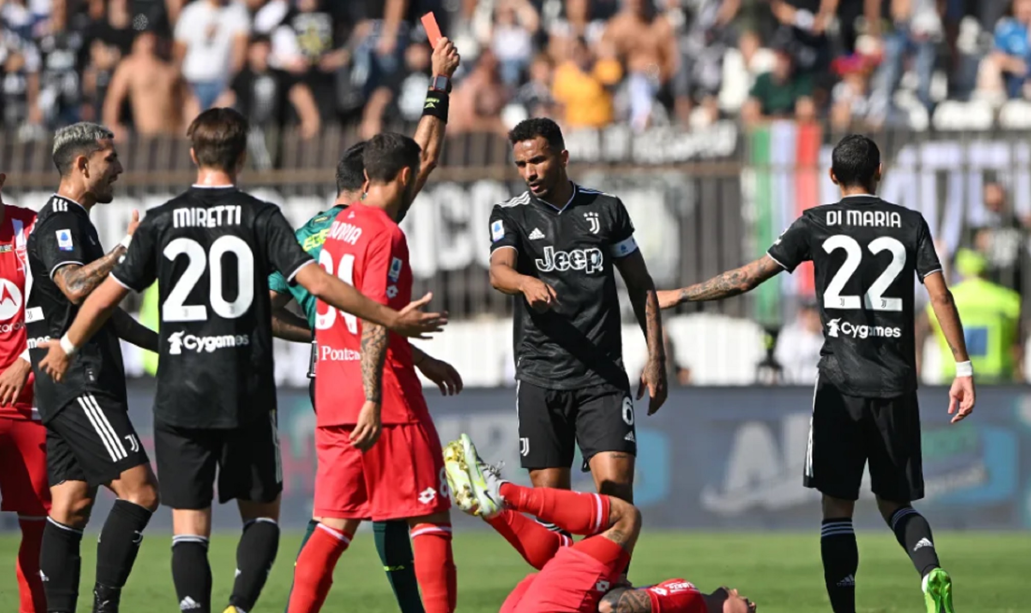 O Ντι Μαρία παλεύει να σώσει τον Αλέγκρι – «Εγώ φταίω για την ήττα»