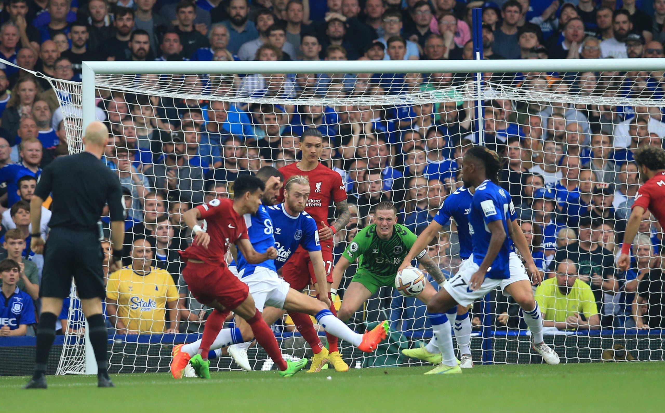 Φαν Ντάικ: «Δεν ήταν γκέλα! Ευτυχώς δεν δεχθήκαμε γκολ, δείτε θα θετικά»