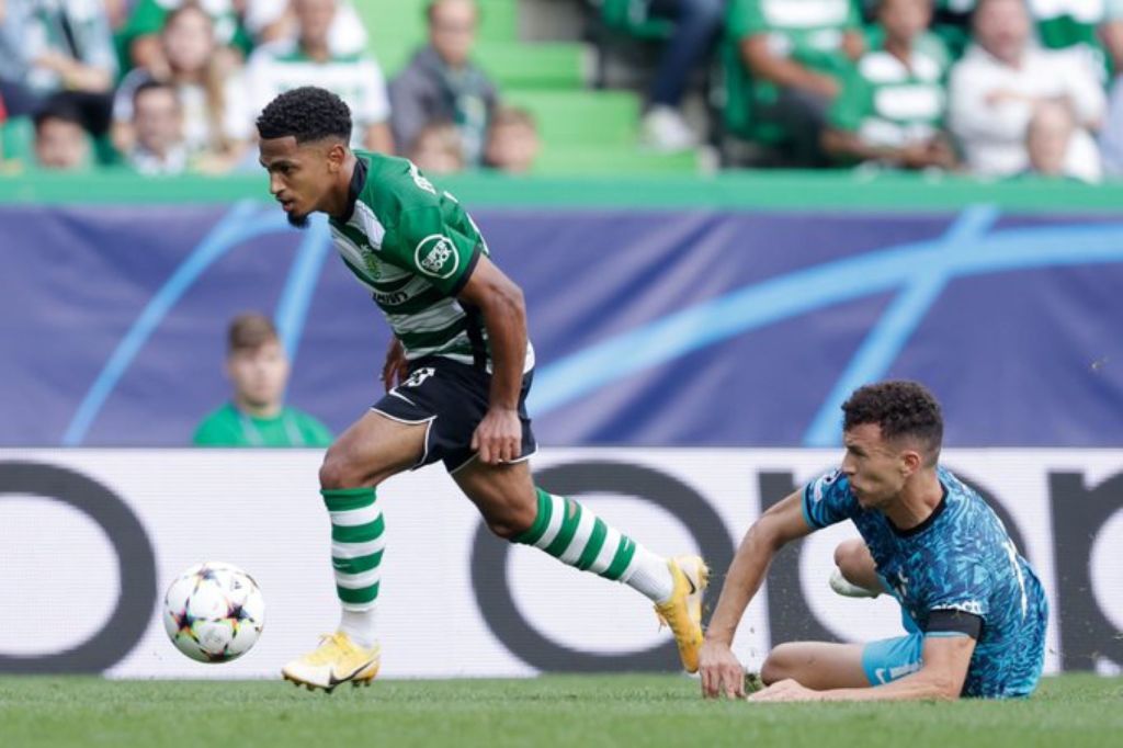 Ο Έντουαρντς έκανε γιογιό τη Τότεναμ αλλά ο Λιορίς έσωσε τα «Σπιρούνια» (vid)