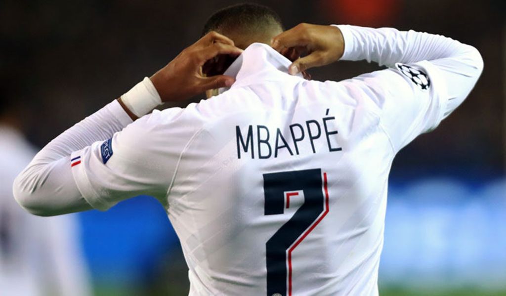 Προκαλεί ο Μπαπέ: «Όπου και αν έπαιζα θα έπαιρνα πολλά λεφτά!»