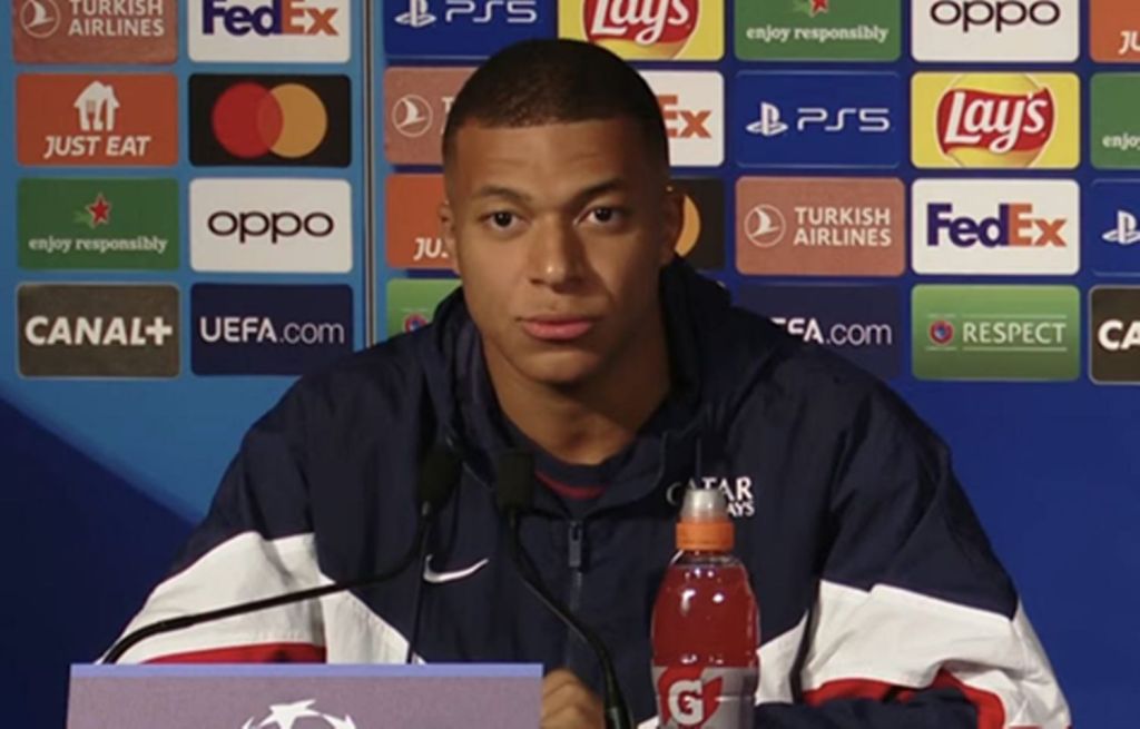 Αρχηγικές δηλώσεις από Μπαπέ: «Έχω εξαιρετική σχέση με Νεϊμάρ»