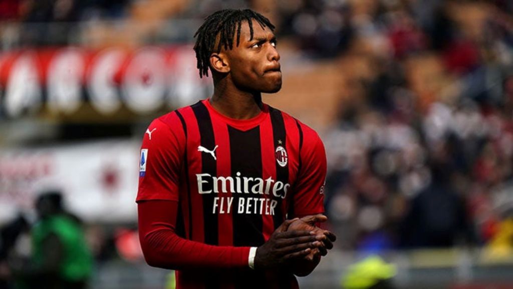 Mίλαν και Λεάο έχουν σοβαρό λόγο που δεν φθάνουν σε νέο συμβόλαιο