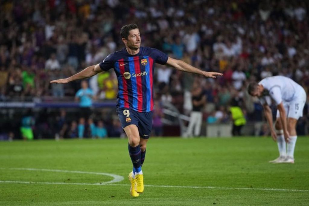 O Λεβαντόφσκι με το καλημέρα στο CL βάζει πλάτη στον Μπενζεμά (stats)