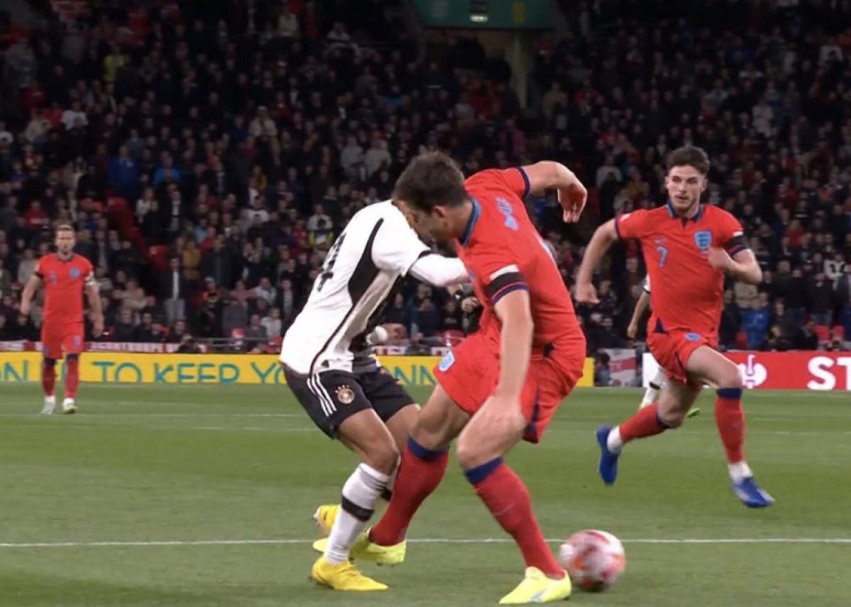 Ανησυχία στην Γιουνάιτεντ – Αποχώρησε κουτσαίνοντας ο Μαγκουάιρ! (vid)