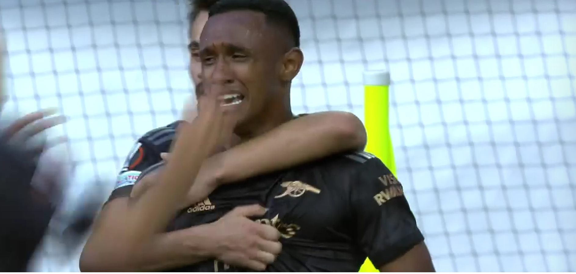 Πιτσιρικάς της Άρσεναλ σκοράρει και ξεσπάει σε κλάματα! (vid)