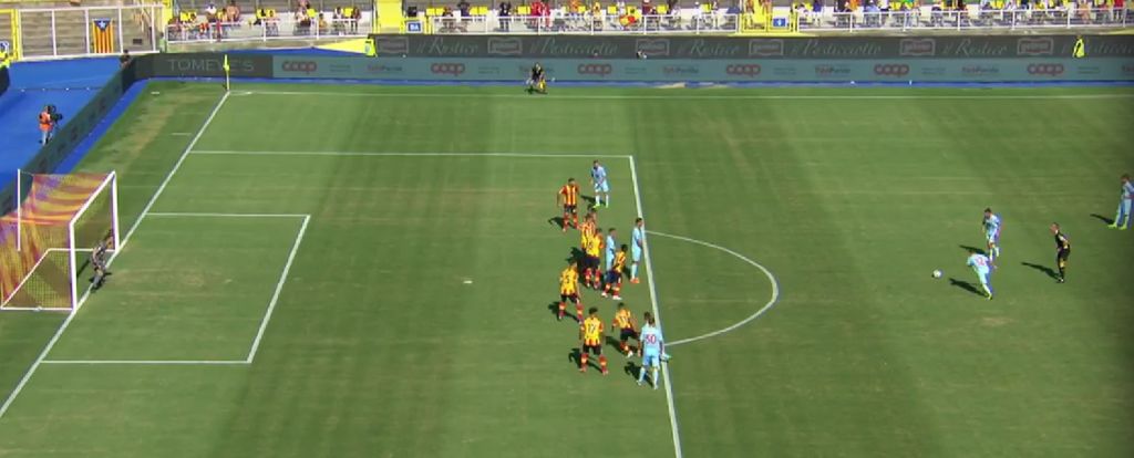 Παίκτης της Μόντσα «νέκρωσε» ολόκληρο γήπεδο με την φαουλάρα του! (vid)