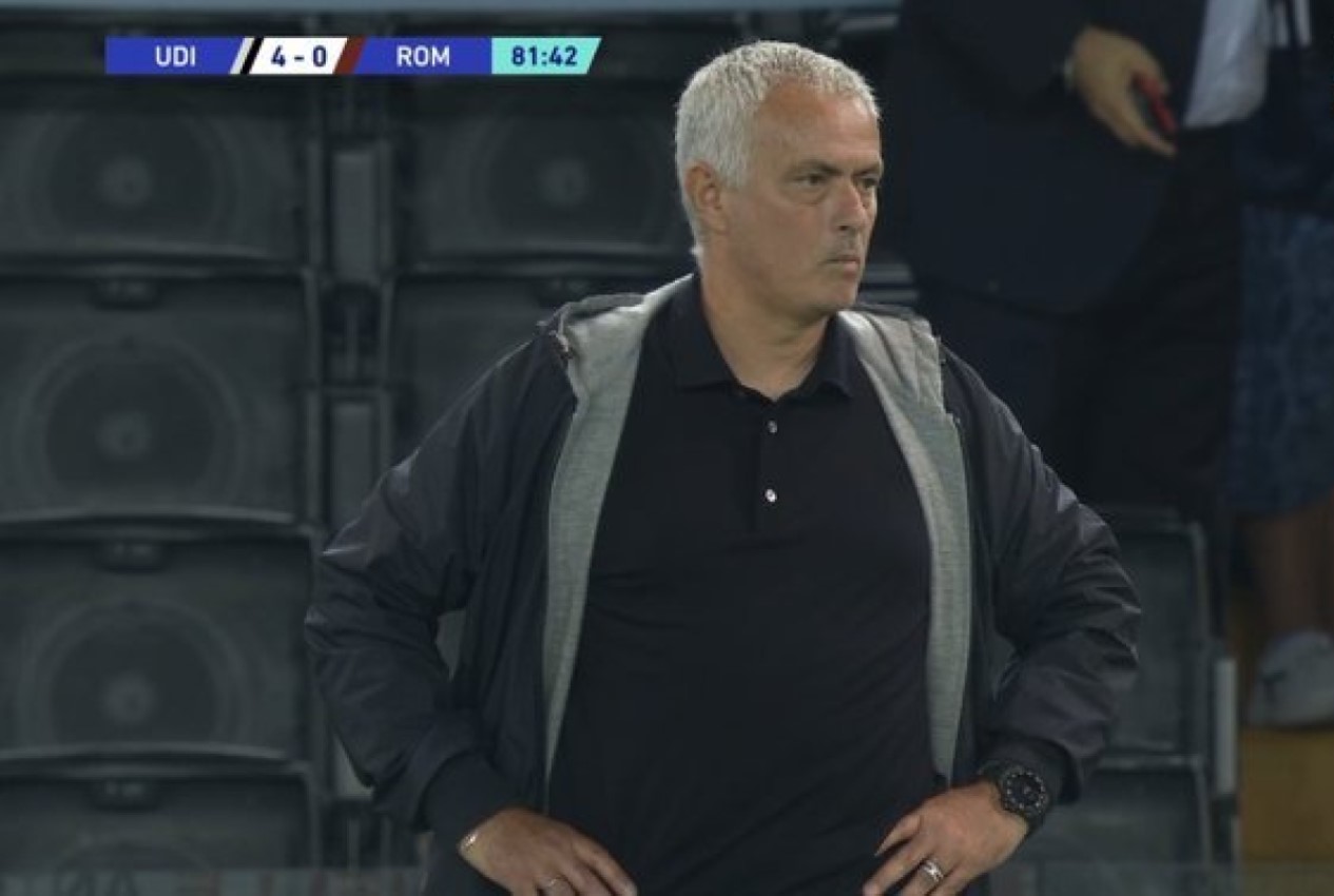 Μουρίνιο: «Ευτυχώς χάσαμε 4-0! Το προτιμώ από το 1-0…»