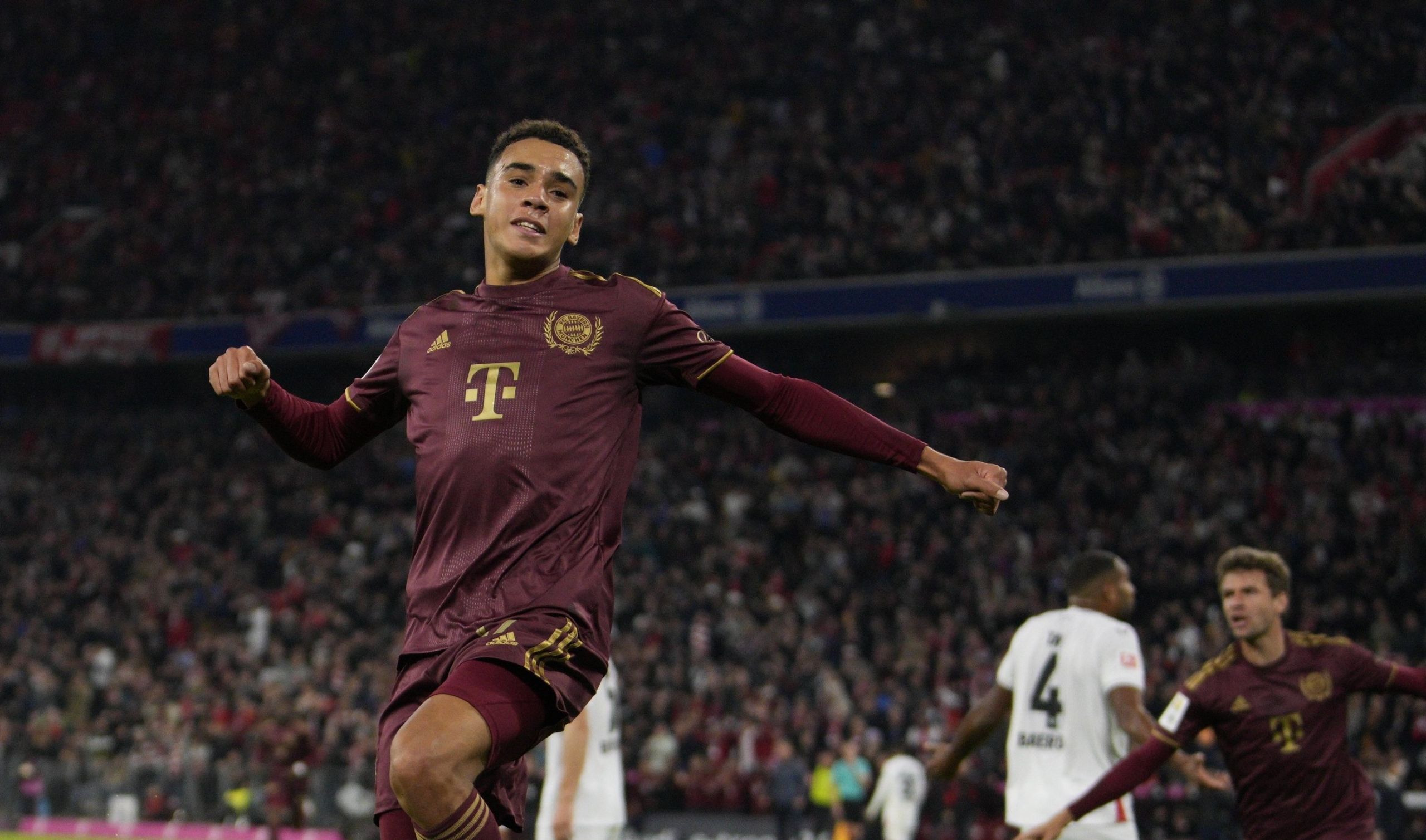 Ο Μουσιάλα… αδειάζει τη Λίβερπουλ – Δύο ομάδες ονειρεύεται το αστέρι της Μπάγερν