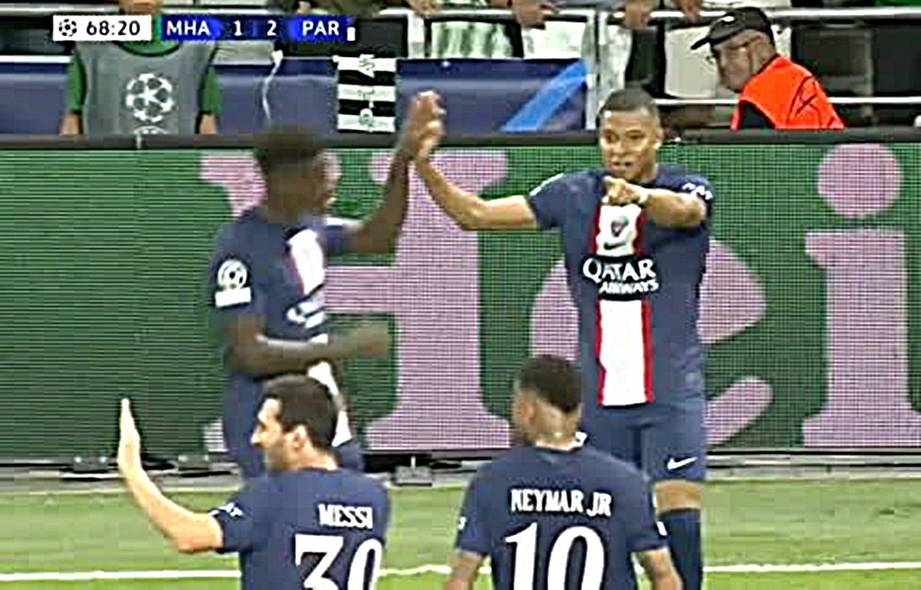 Μακάμπι – Παρί: Ο Μέσι κάνει… μάγκα τον Μπαπέ και ο Γάλλος τον ευχαριστεί! (vid)