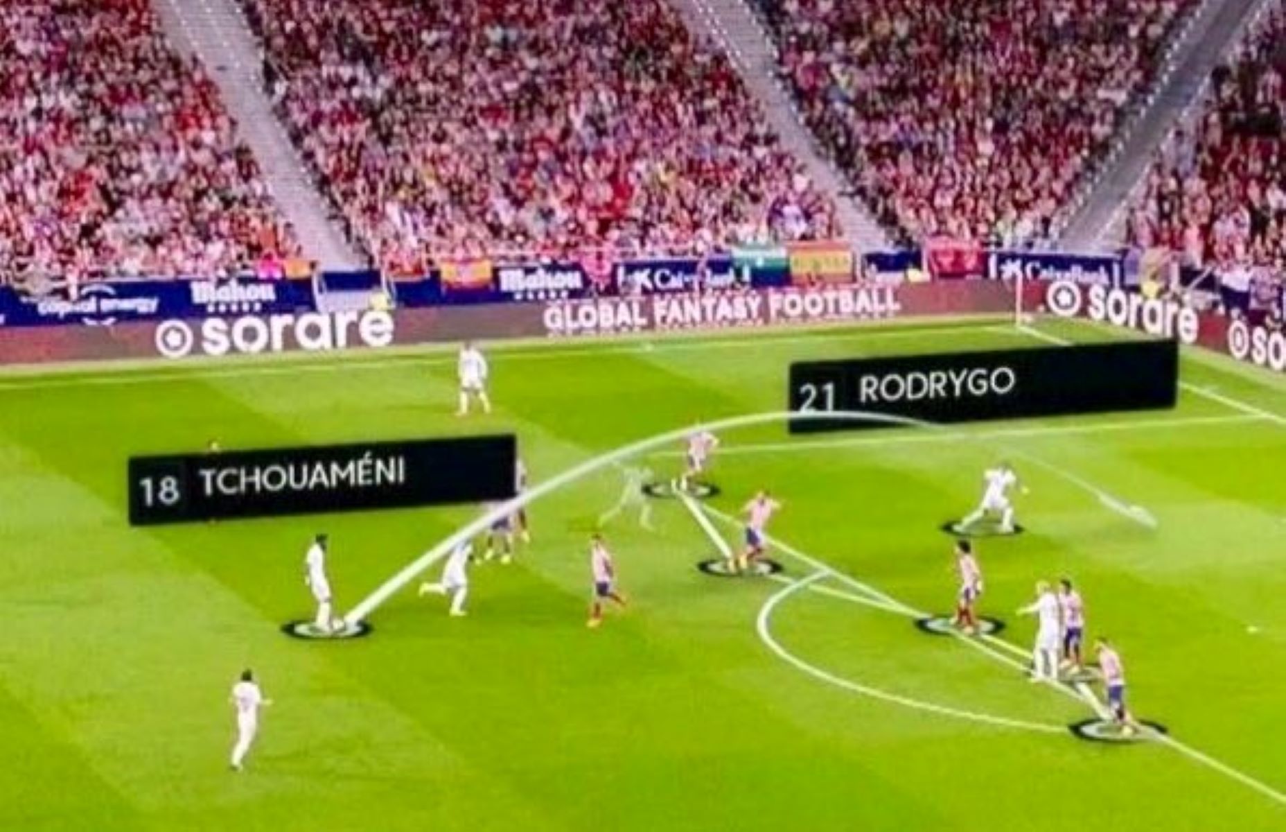 O Τσουαμενί τα – μεγάλα – βράδια μεταμορφώνεται σε… ζωγράφος (vid)