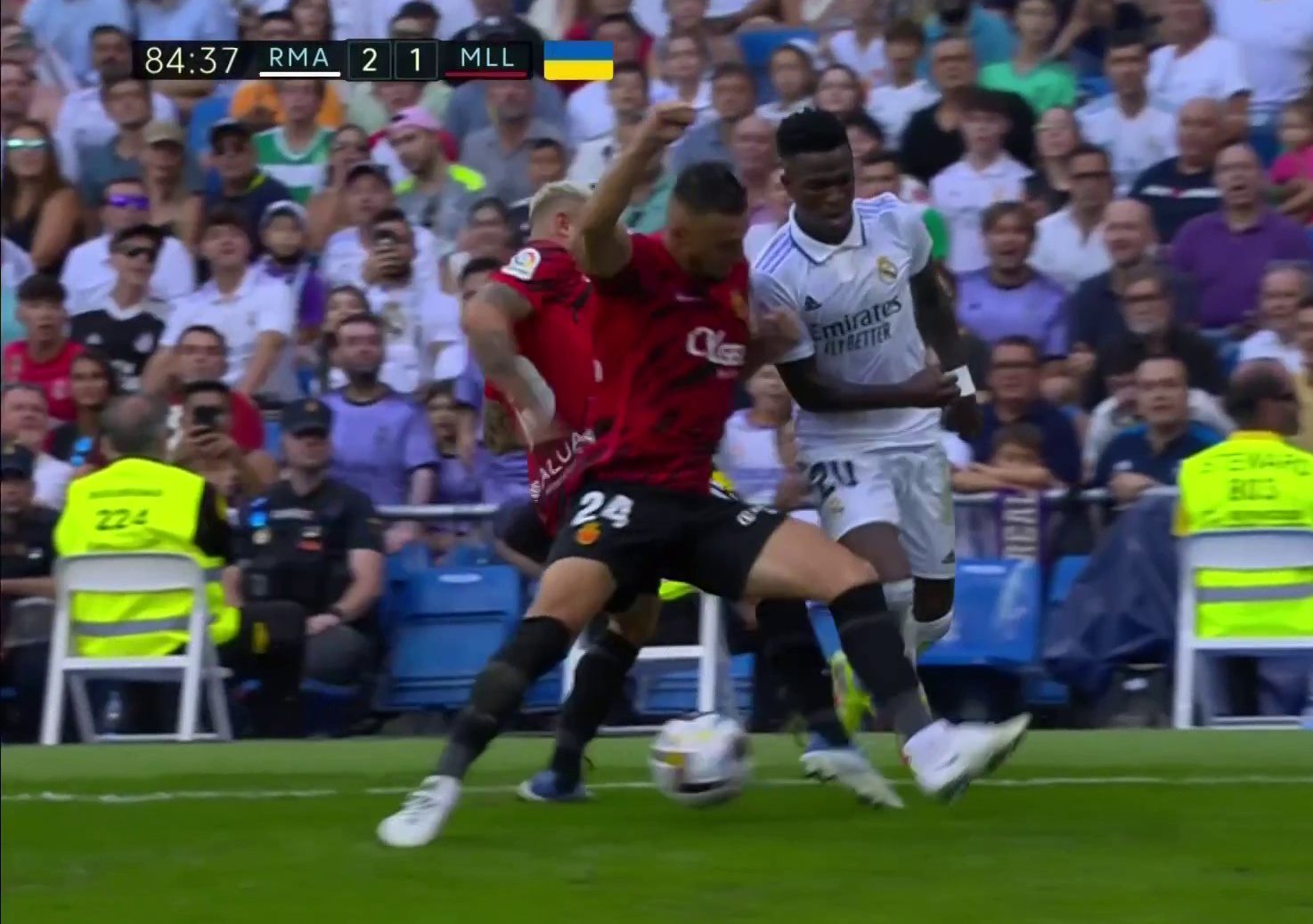 Ξέσπασε ο Βινίσιους με τον πανηγυρισμό του! (pics)