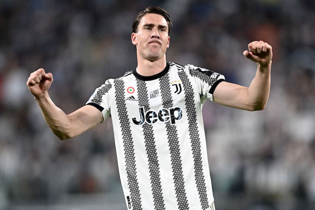 O Βλάχοβιτς μετανιώνει οικτρά που επέλεξε τη Γιουβέντους – Αυτοπροτάθηκε σε δύο μεγαθήρια