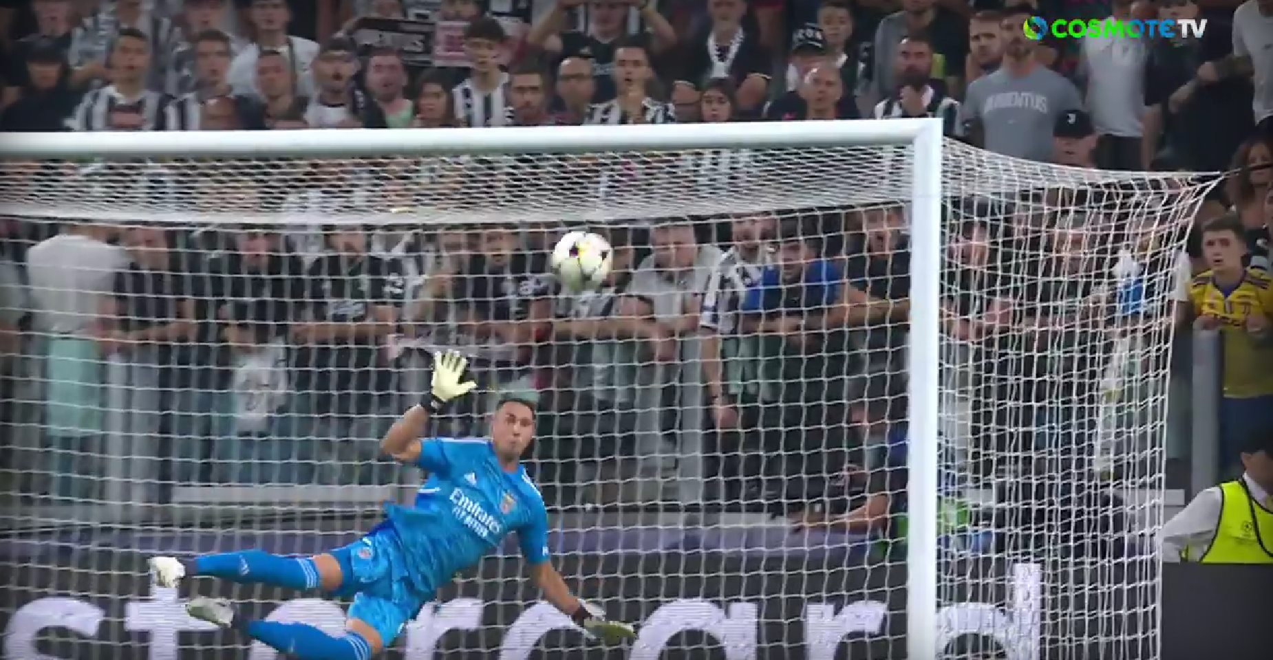 Μεγάλη επέμβαση με το ένα χέρι από τον Βλαχοδήμο! (vid)