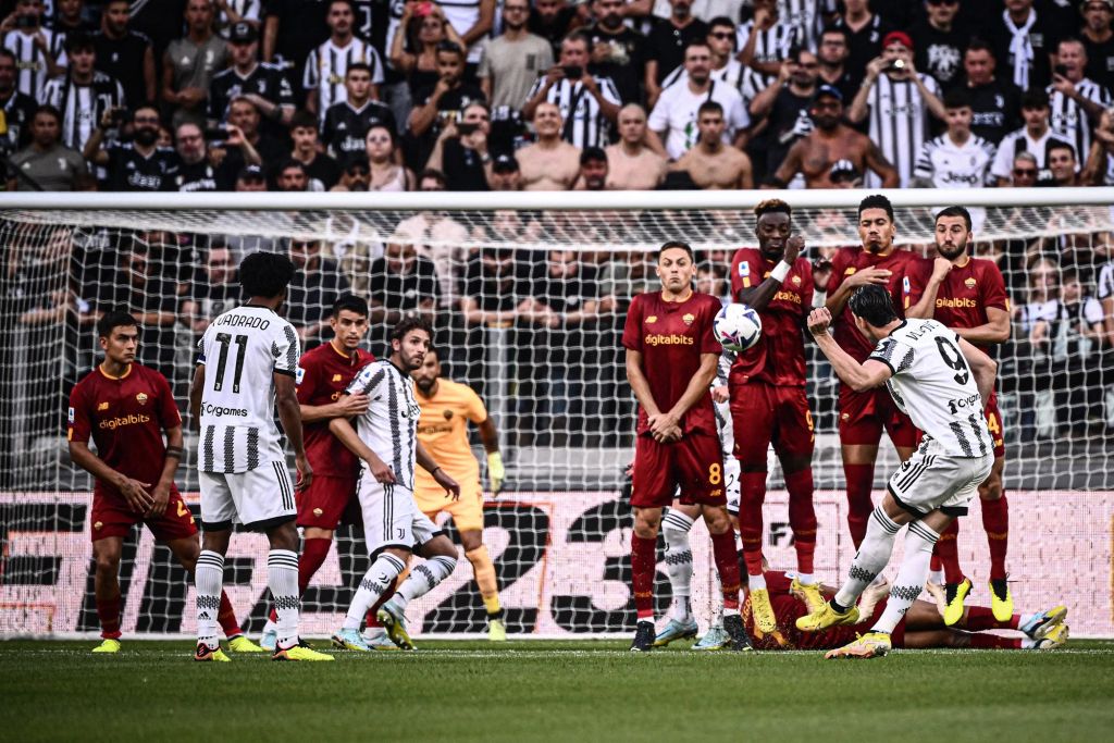 Ο Βλάχοβιτς… σκοτώνει από τα φάουλ, όπως οι Πίρλο και Ντελ Πιέρο! (stats/vids)