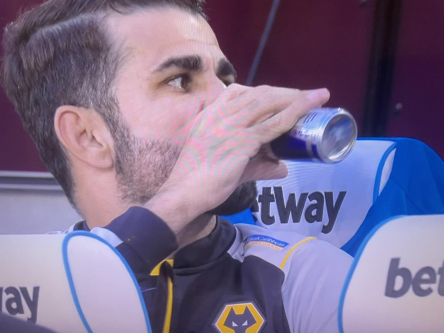 Πήρε την… ντόπα του ο Ντιέγκο Κόστα για το ντεμπούτο του με τη Γουλβς