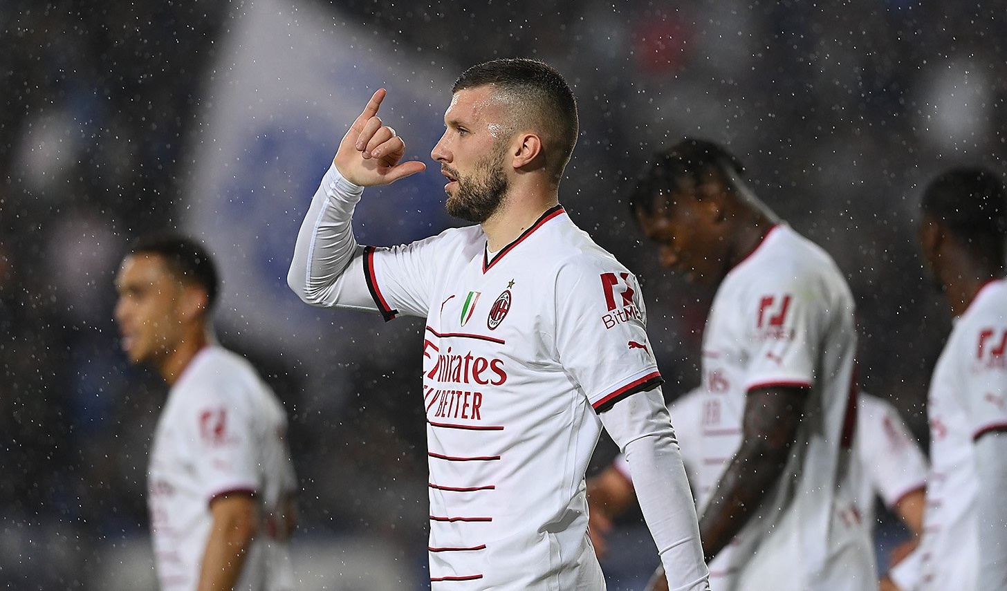 ΤΡΕΛΟ ματς με θρίαμβο της Μίλαν στις καθυστερήσεις! (vid)