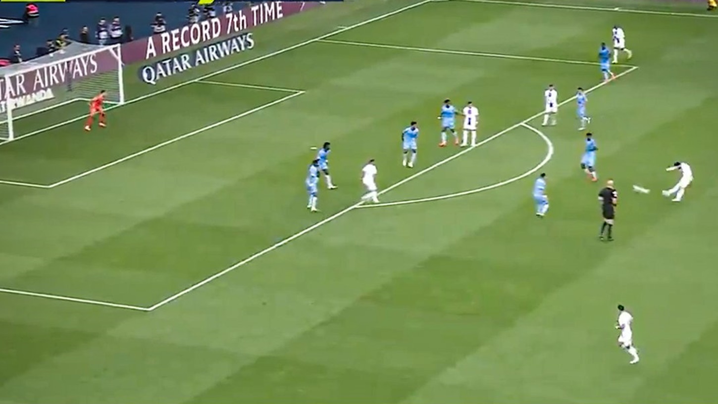 Παρί: Απασφάλισε και εκσφενδόνισε ρουκέτα ο Μέσι! (vid)