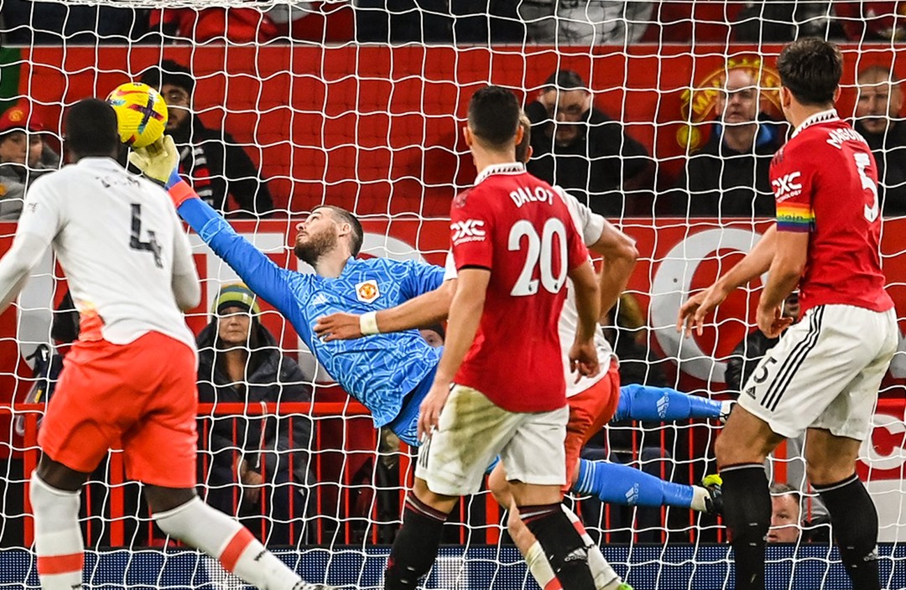 Η Μάντσεστερ Γιουνάιτεντ κάνει… αφιλόξενο πλέον το «Ολντ Τράφορντ»! (vid)