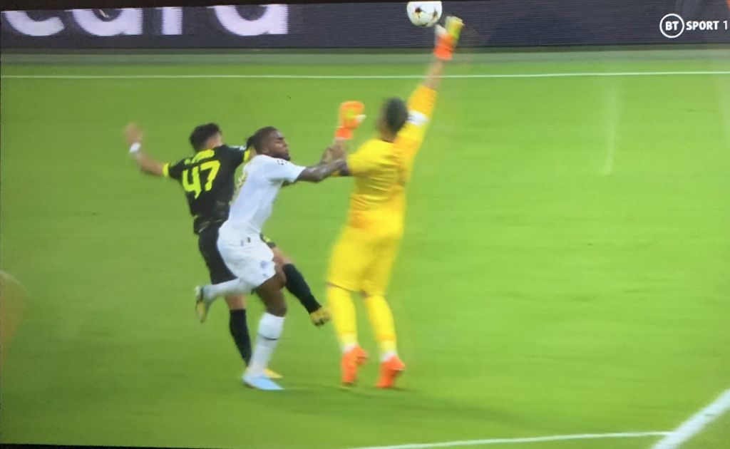 Ποιος Κάριους; Ο Αδάν της Σπόρτινγκ είναι ο μεγαλύτερος γκαφατζής στην ιστορία του Champions League! (vids)