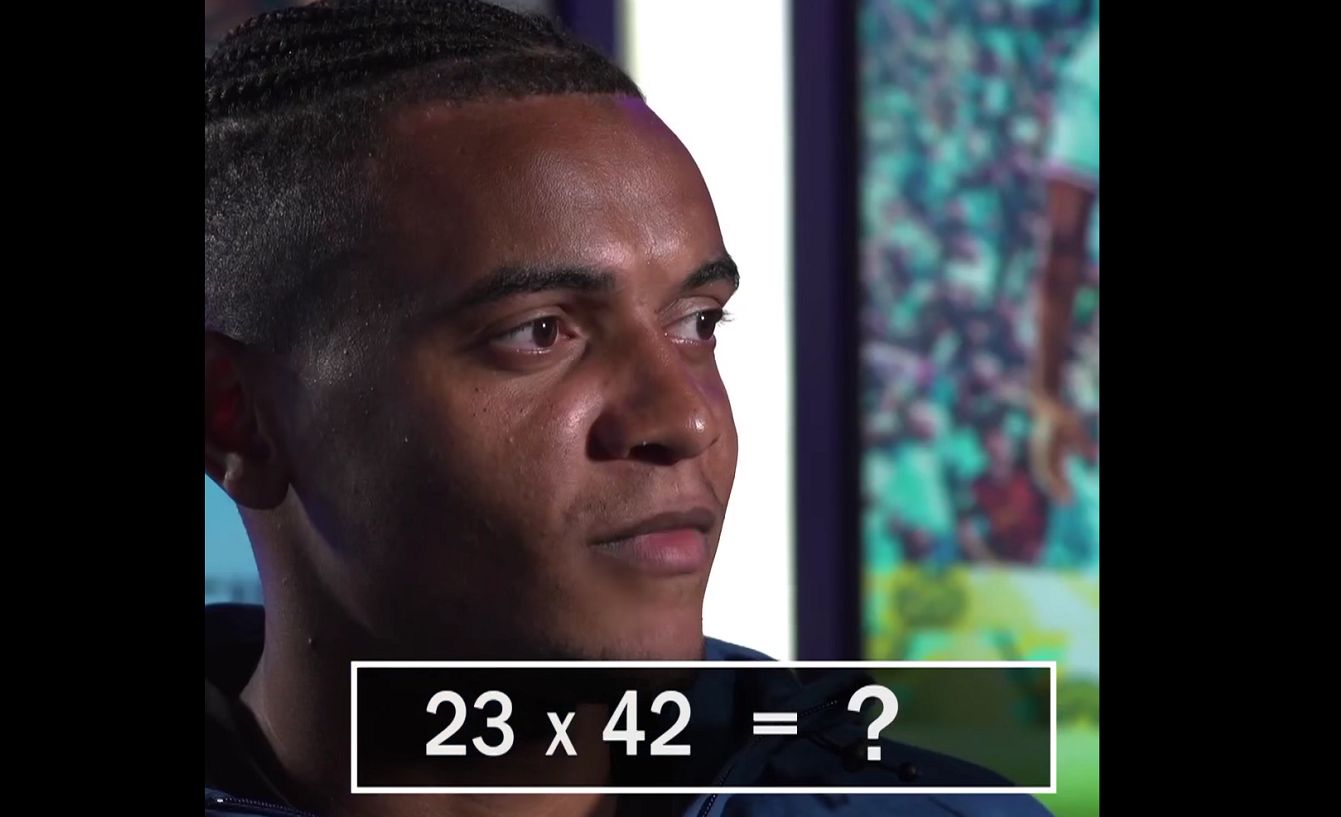 Μας τρέλανε ο Ακάνζι με το μαθηματικό μυαλό του – Βρίσκει γινόμενα στο πι και φι! (vid)