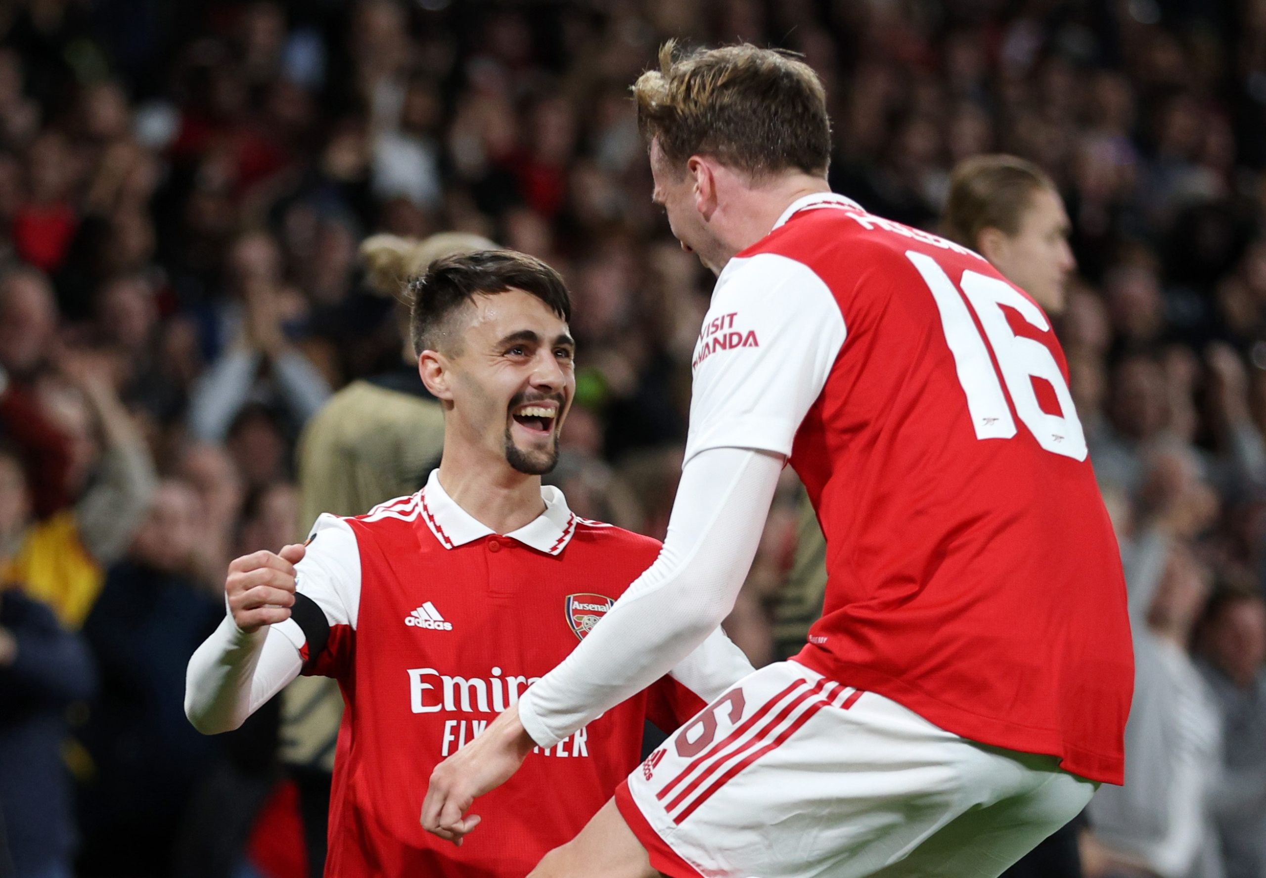 Εύκολα και απλά η Άρσεναλ ακόμα και με τα… δεύτερα! (vid)