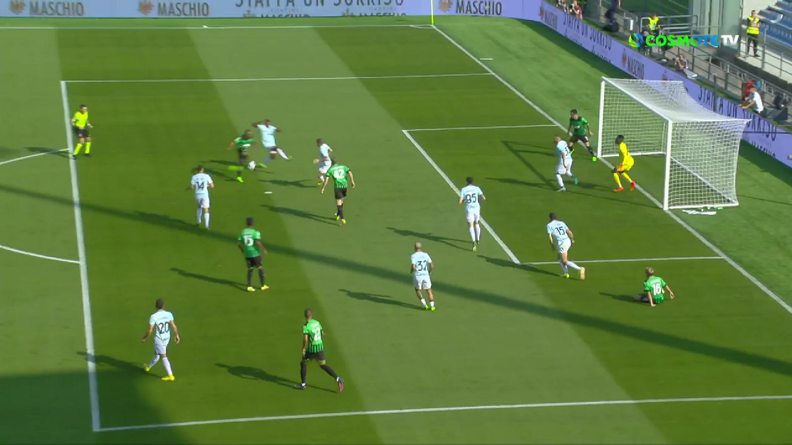 Ίντερ: Ο Μπαρέλα είδε τον ουρανό σφοντύλι και σωριάστηκε! (vid)