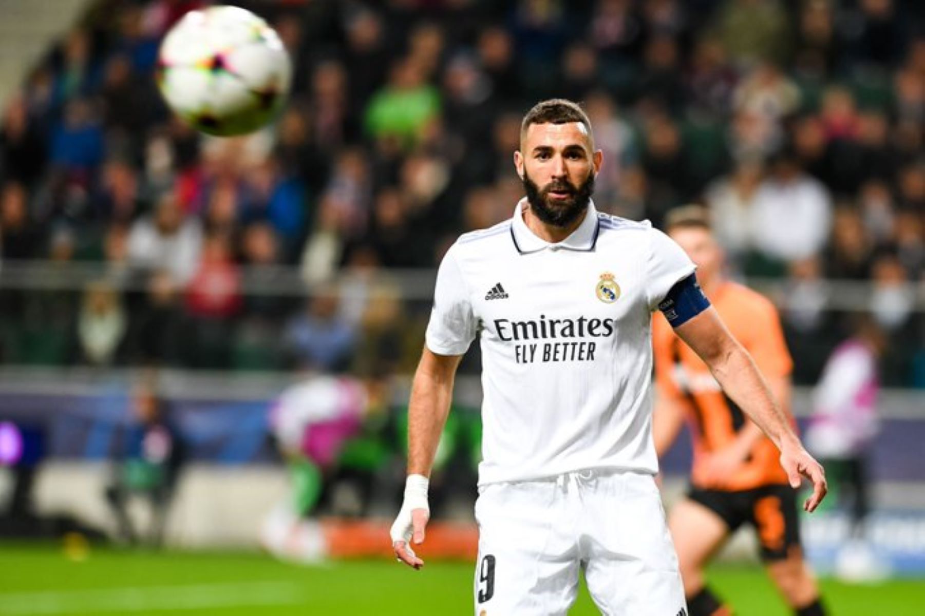 Το εκπληκτικό κορεό για τον «χρυσό» Καρίμ Μπενζεμά (pic)