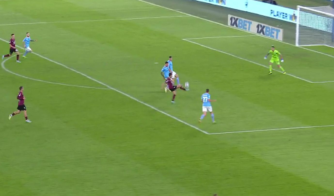 Ο Καντρέβα έδειξε πώς γίνεται η τέλεια λόμπα, η λόμπα η σωστή… (vid)