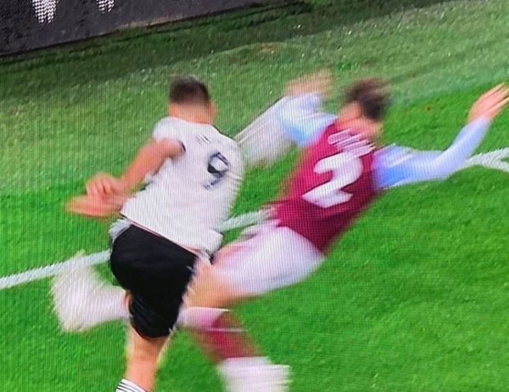 Ίδιες φάσεις… άλλες αποφάσεις από τους διαιτητές της Premier League (pics)