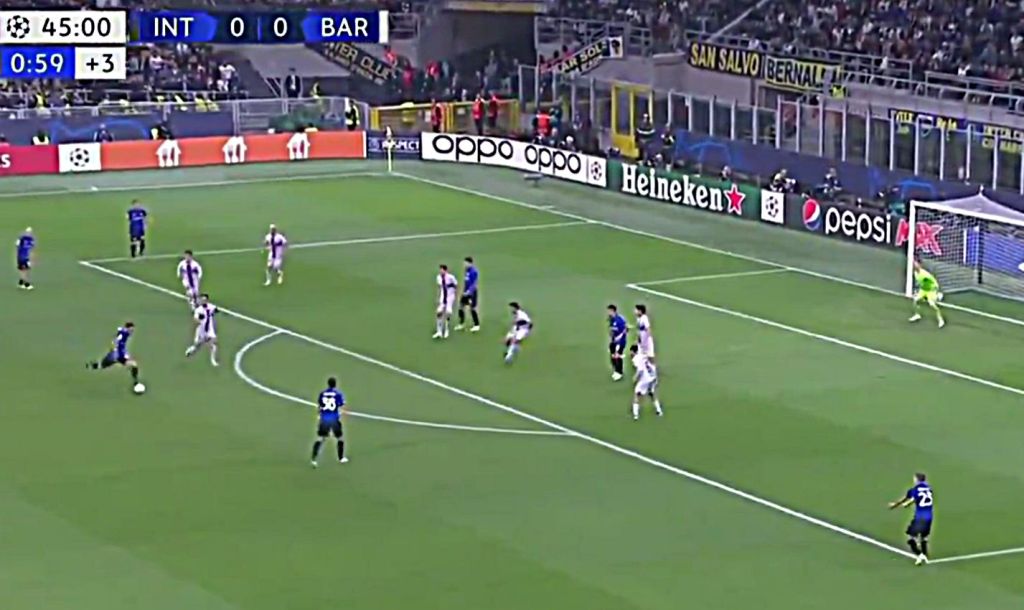 Ίντερ – Μπαρτσελόνα: «Τρύπησε» τη γωνία του Τερ Στέγκεν ο Τσαλχάνογλου (vid)