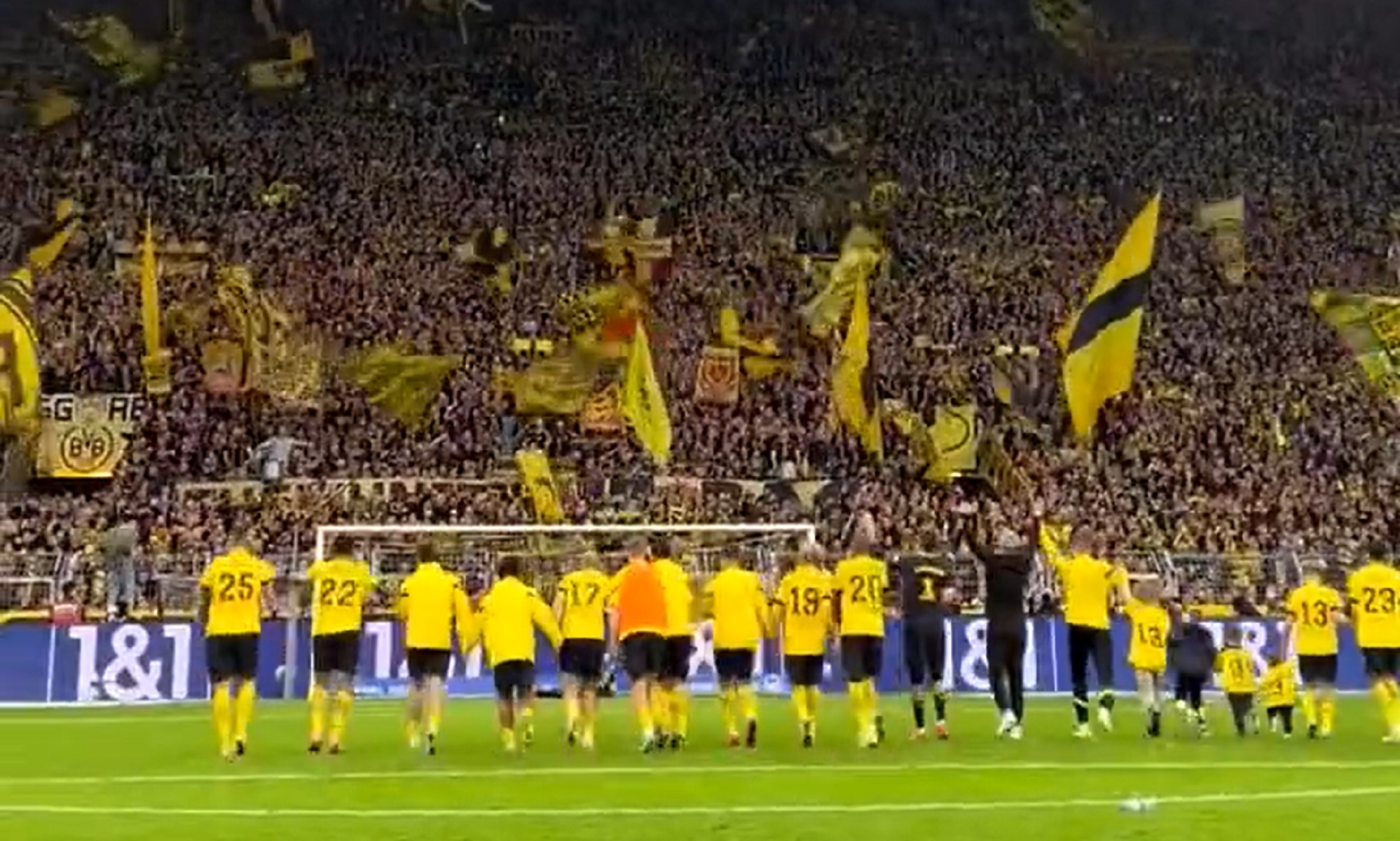 O λαός της Ντόρτμουντ «διψάει» για τέτοιες 5άρες (vid)