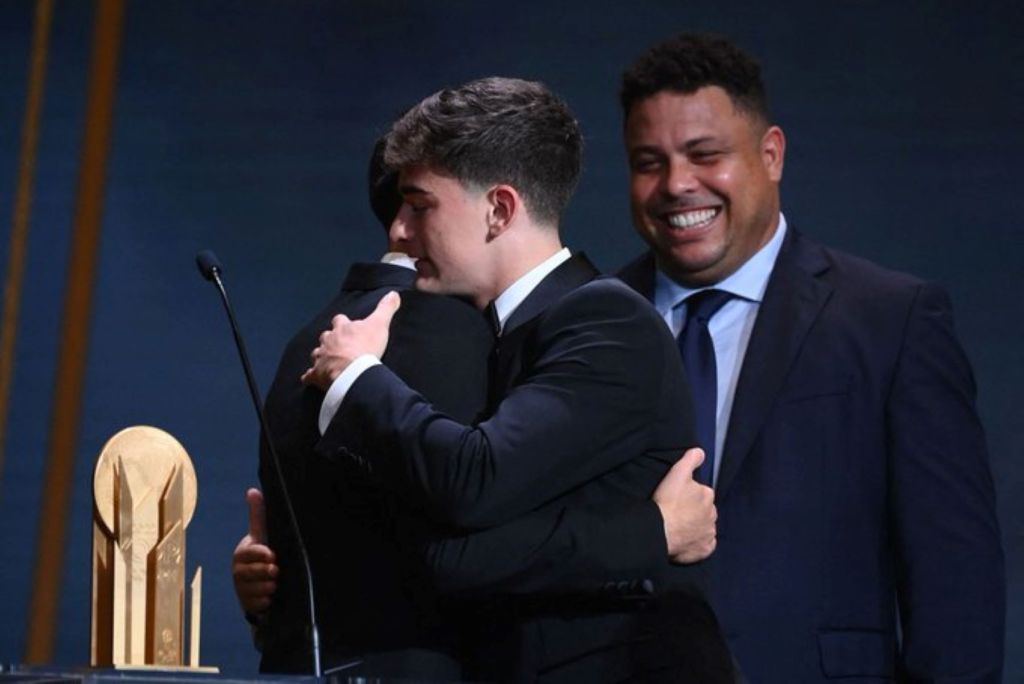 Tropha Kopy: Το βραβείο στο αστέρι της Μπαρτσελόνα, Γκάβι (vid)