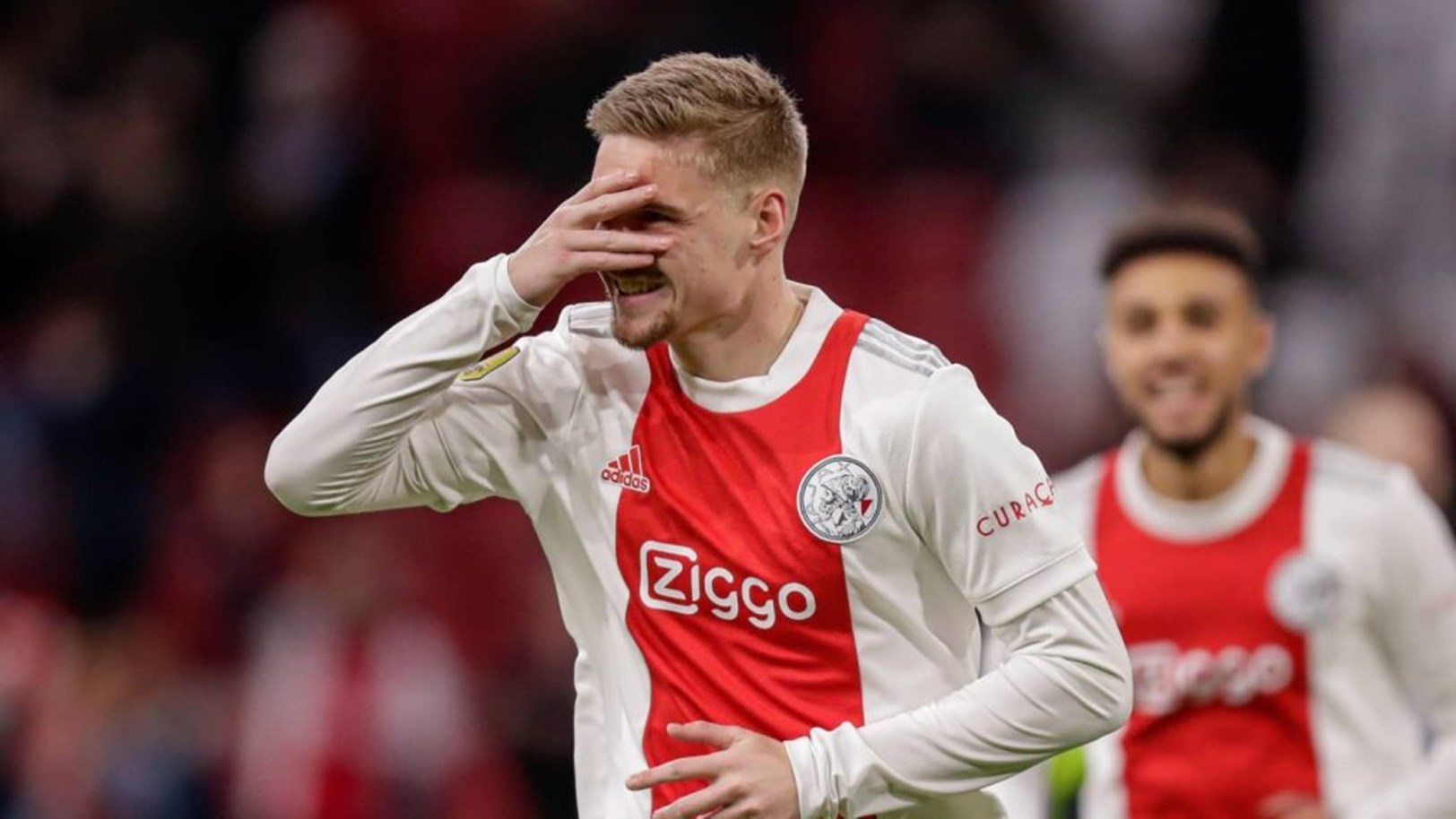 Κένεθ Τέιλορ: Η επόμενη ταλεντάρα του Άγιαξ (vid)