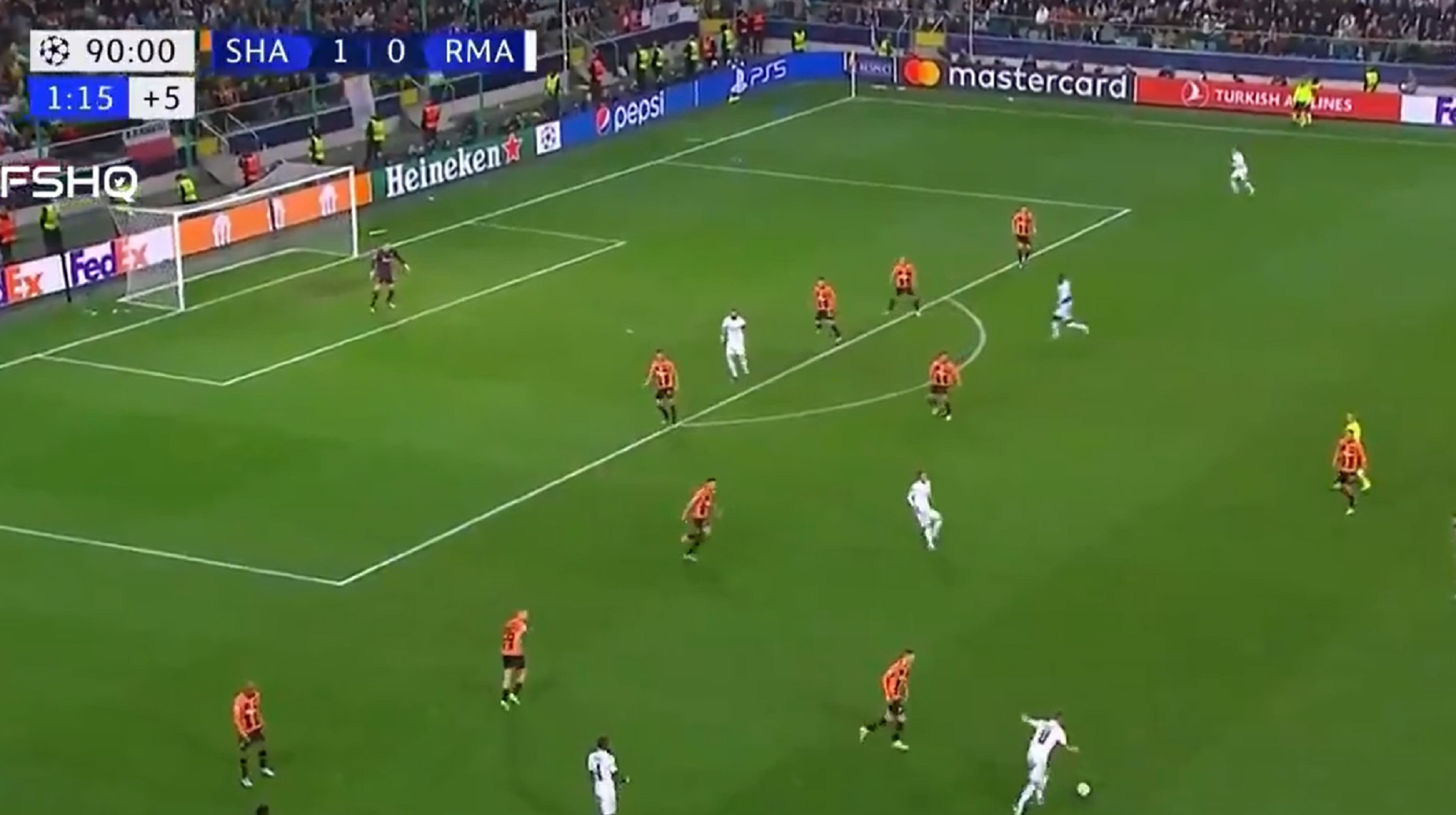 H λέιζερ σέντρα του Κρόος και το κεφάλι του Ρούντιγκερ κράτησαν αήττητη τη «Βασίλισσα» (vid)