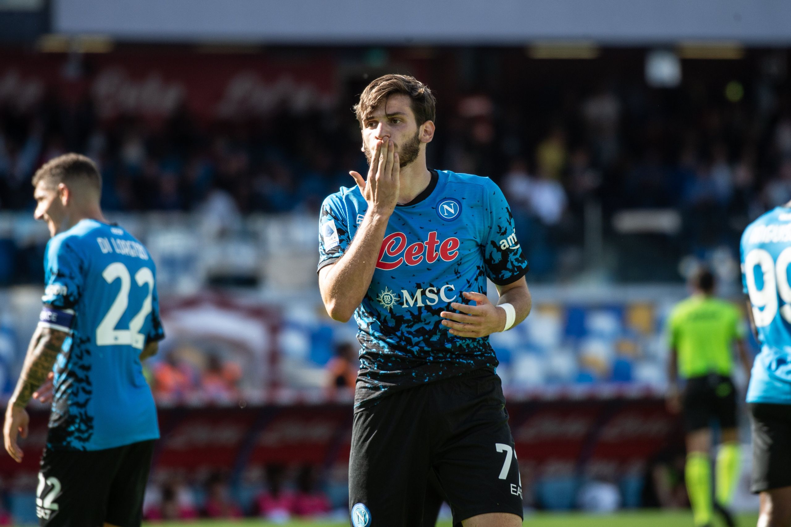 Ο Άγιαξ έχασε τον Κβαρατσκέλια για… ψίχουλα!