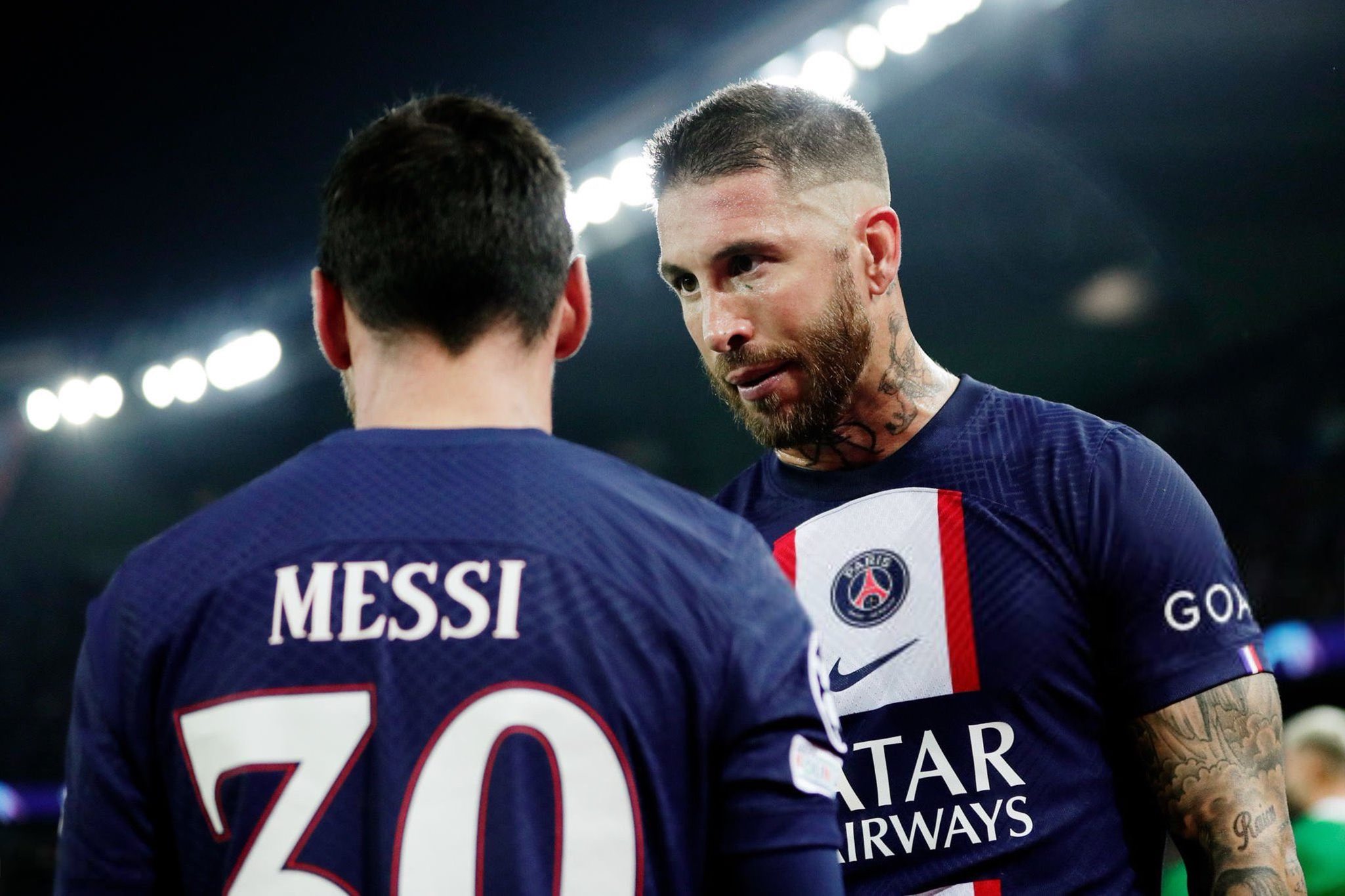 Παρί Σεν Ζερμέν: Ο Μέσι είναι κ@λος και… βρακί με τον Ράμος! (pic)