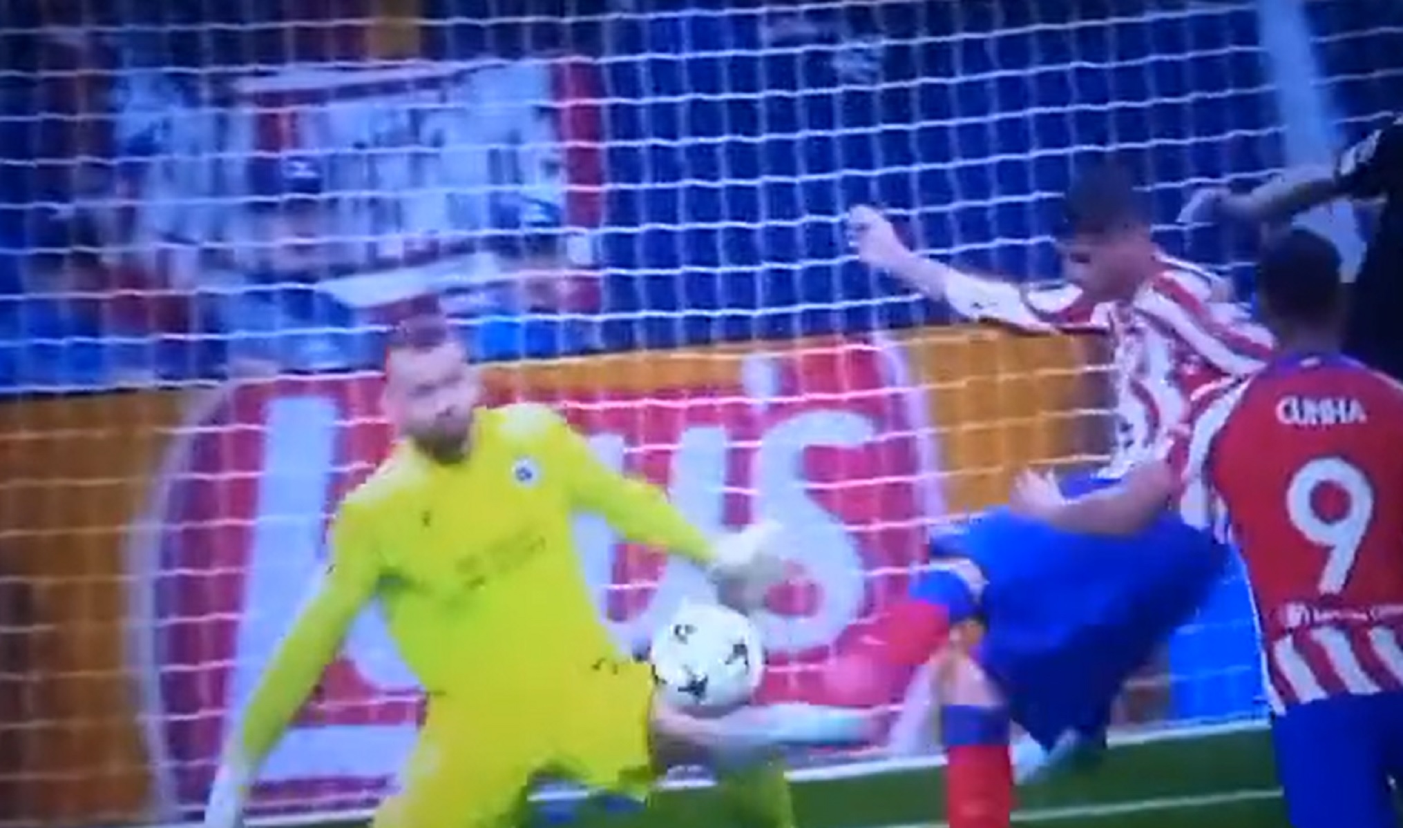 Ατλέτικο – Μπριζ: Η επέμβαση της χρονιάς από τον Μινιολέ (vid)